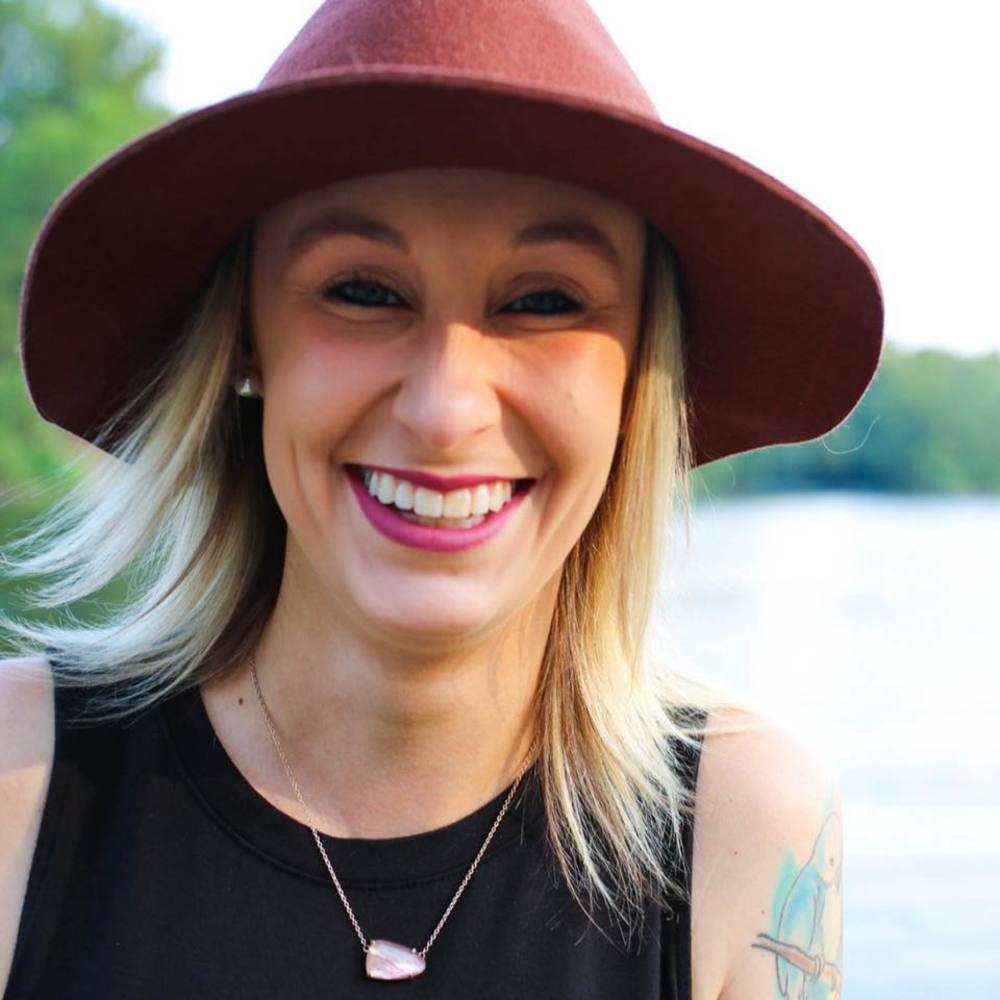Meet your Posher, Kendra